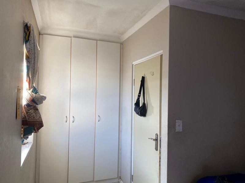 2 Bedroom Property for Sale in Maitland Western Cape